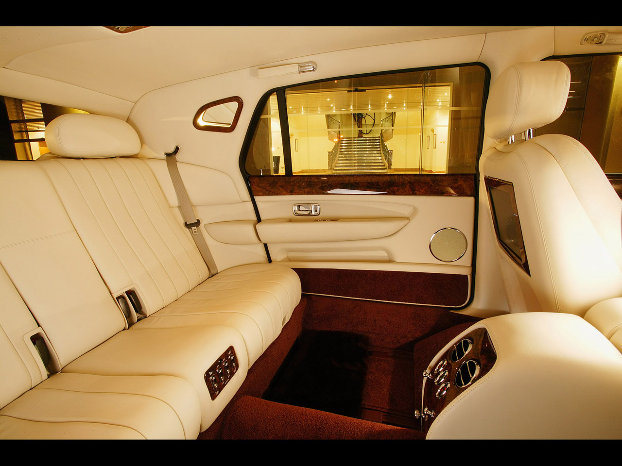 Bentley Arnage BENTLEY - Есть всё - Bentley Arnage.