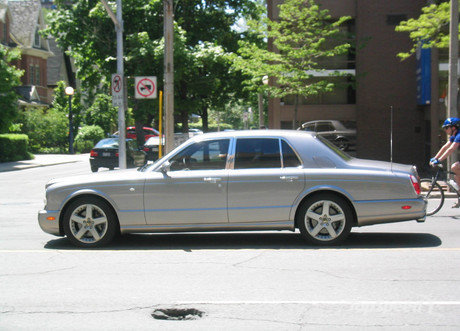 Bentley Arnage  Long Bentley для префекта: Bentley Arnage  Long.