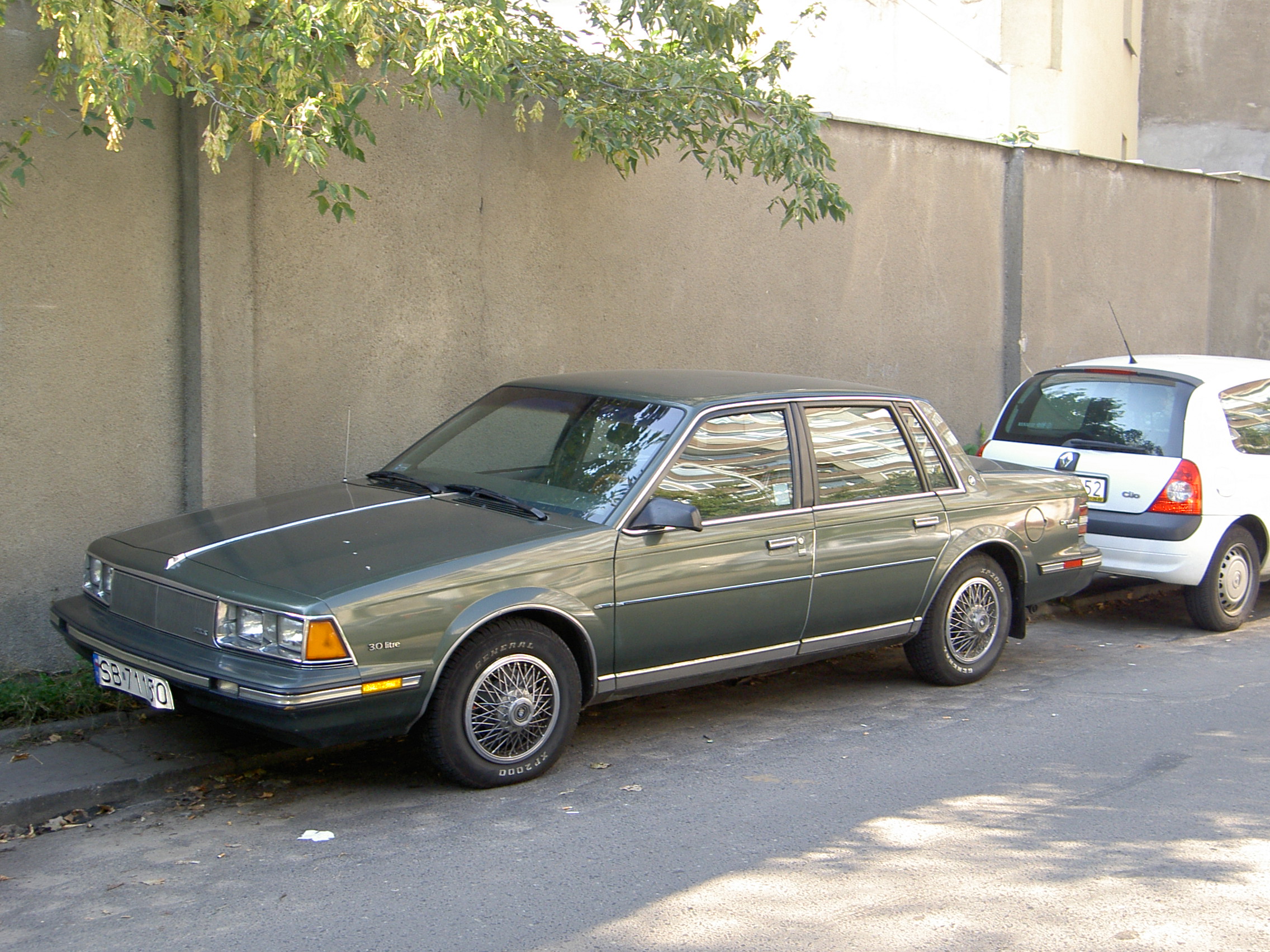 Buick Century Buick Century в Москве: Buick Century. Бьюик - Есть всё.