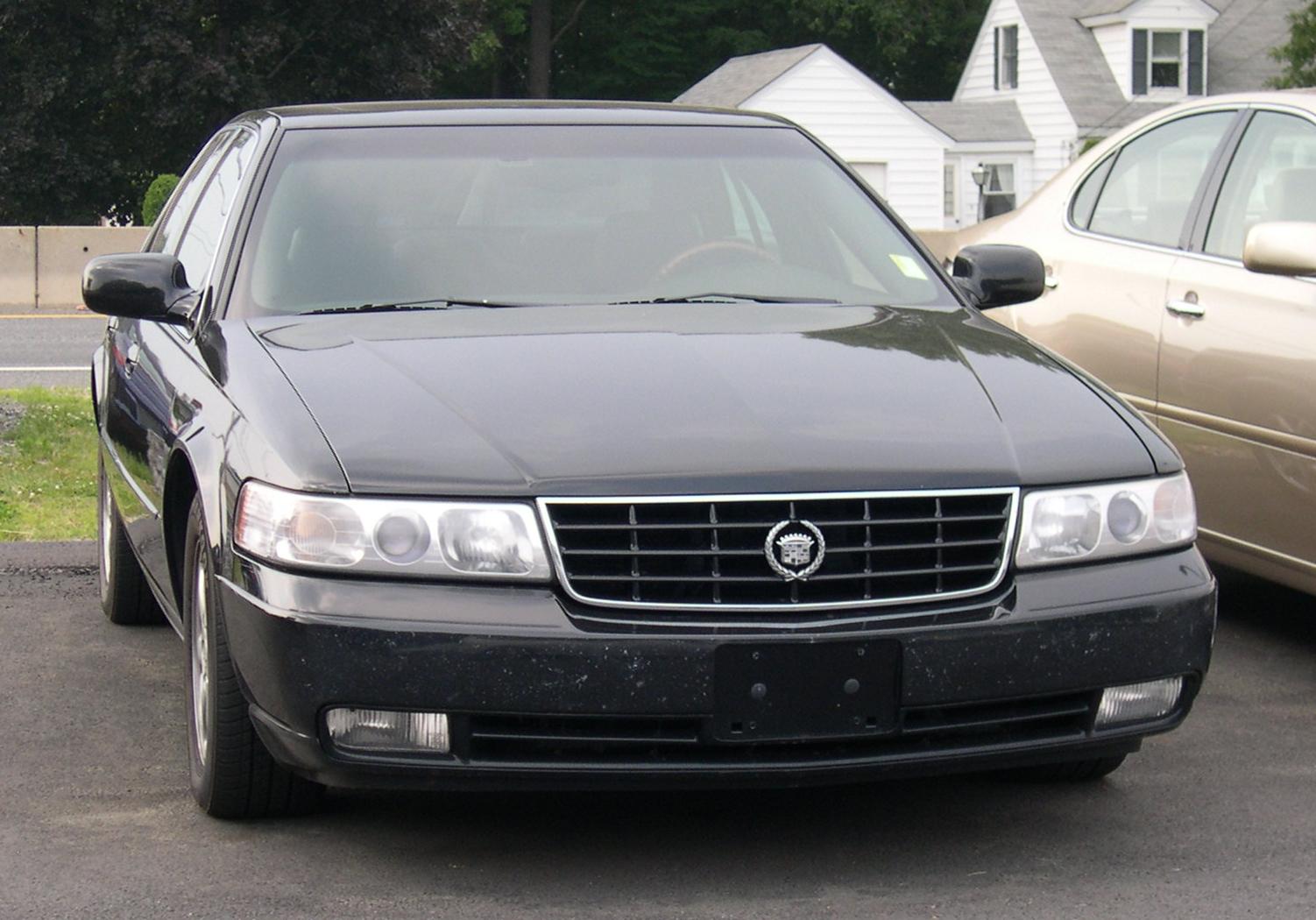 Cadillac STS Фотографии автомобилей - Cadillac STS.
