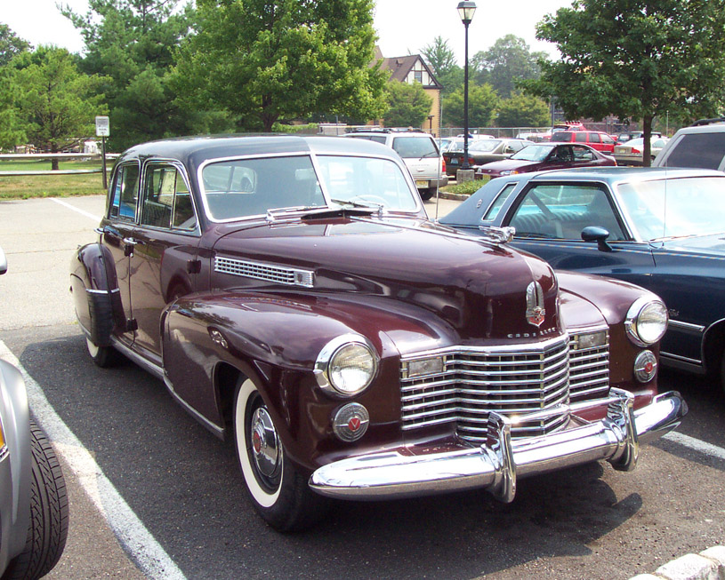 Cadillac Fleetwood Доска объявлений - AutoRepo: Cadillac Fleetwood. Выбираете Dean Cadillac Select?