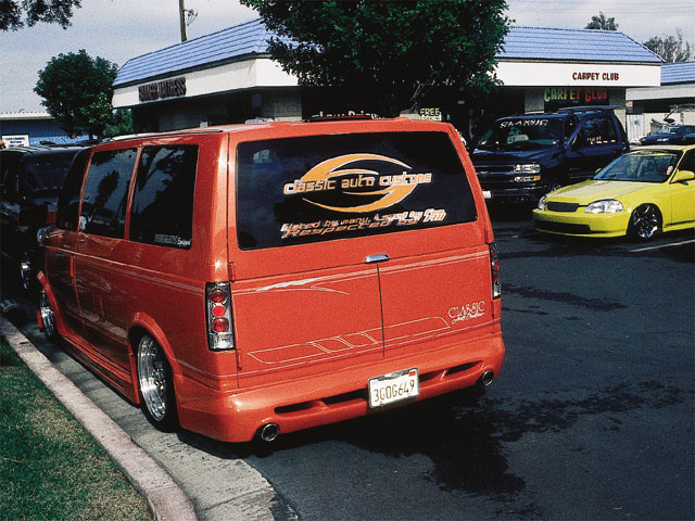 Chevrolet Astro Тест-драйв Mitsubishi Lancer Evo - Chevrolet Astro. Подбор нового автомобиля.