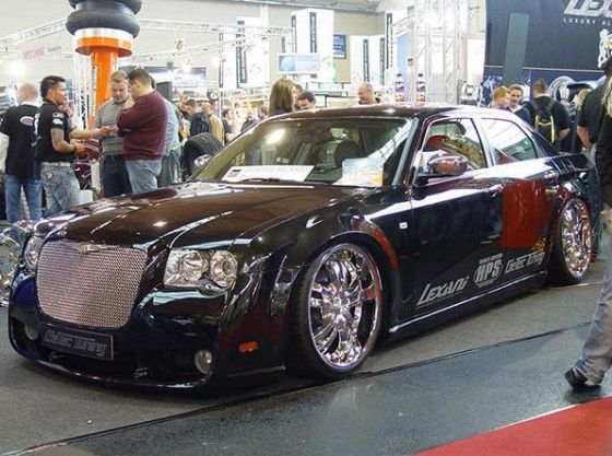 Chrysler 300C Каталог новых авто - Chrysler 300C. MAJOR AUTO оф. дилер Chrysler.