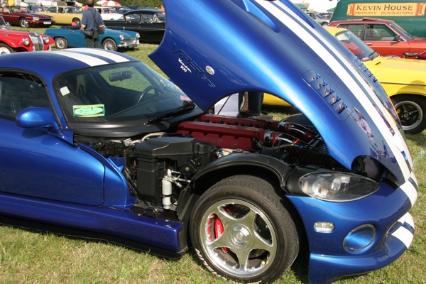 Chrysler Viper CHRYSLER - Есть всё: Chrysler Viper. Chrysler Профессиональное.