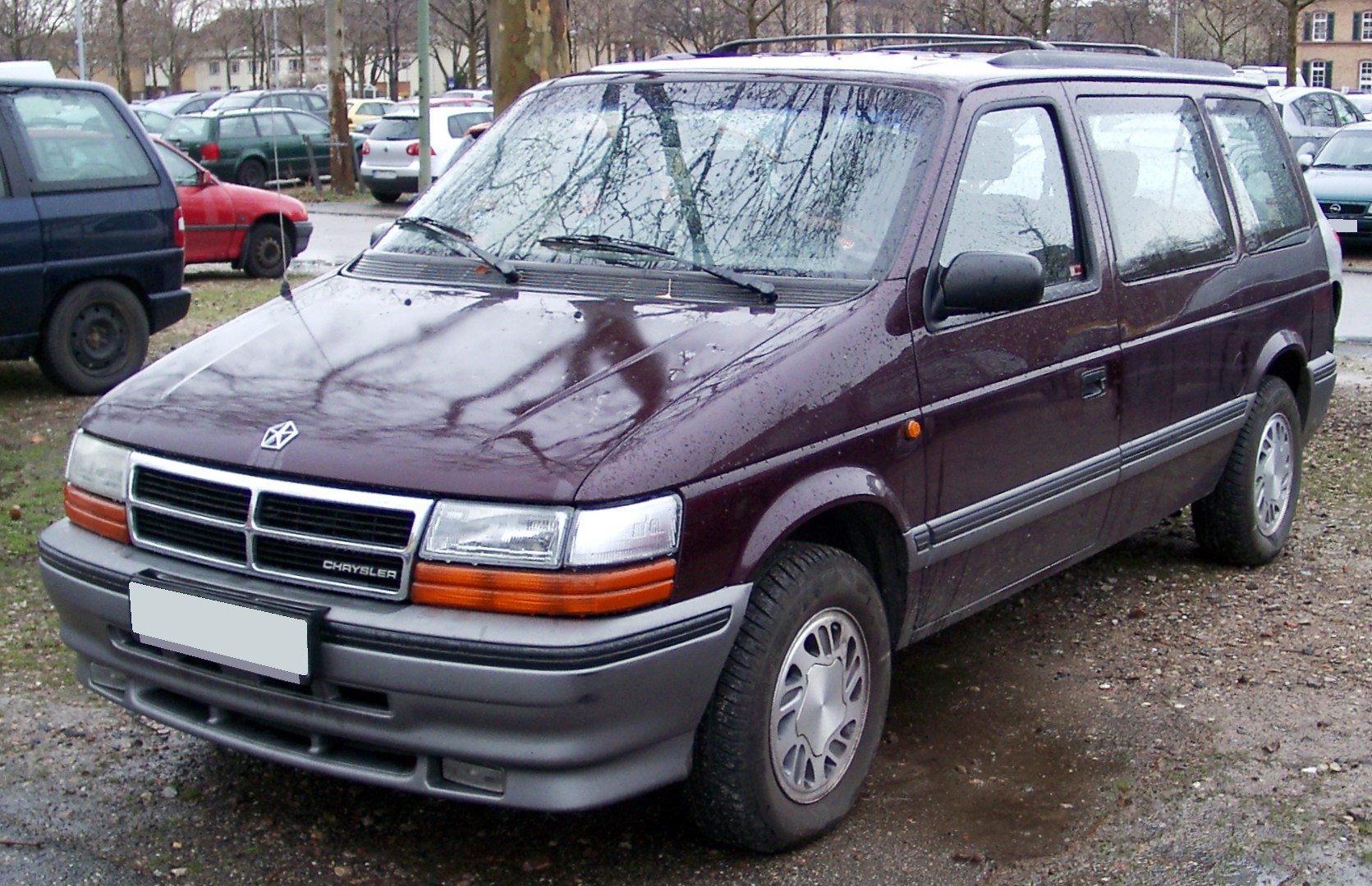 Chrysler Voyager Рекордная выгода на Ford: Chrysler Voyager.