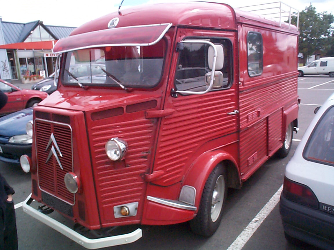 Citroen HY Подбор нового автомобиля: Citroen HY. BMW X6.