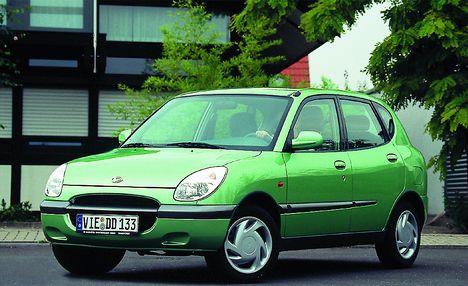 Daihatsu Sirion Автомобили Daihatsu - Daihatsu Sirion. Daihatsu Книга руководство.