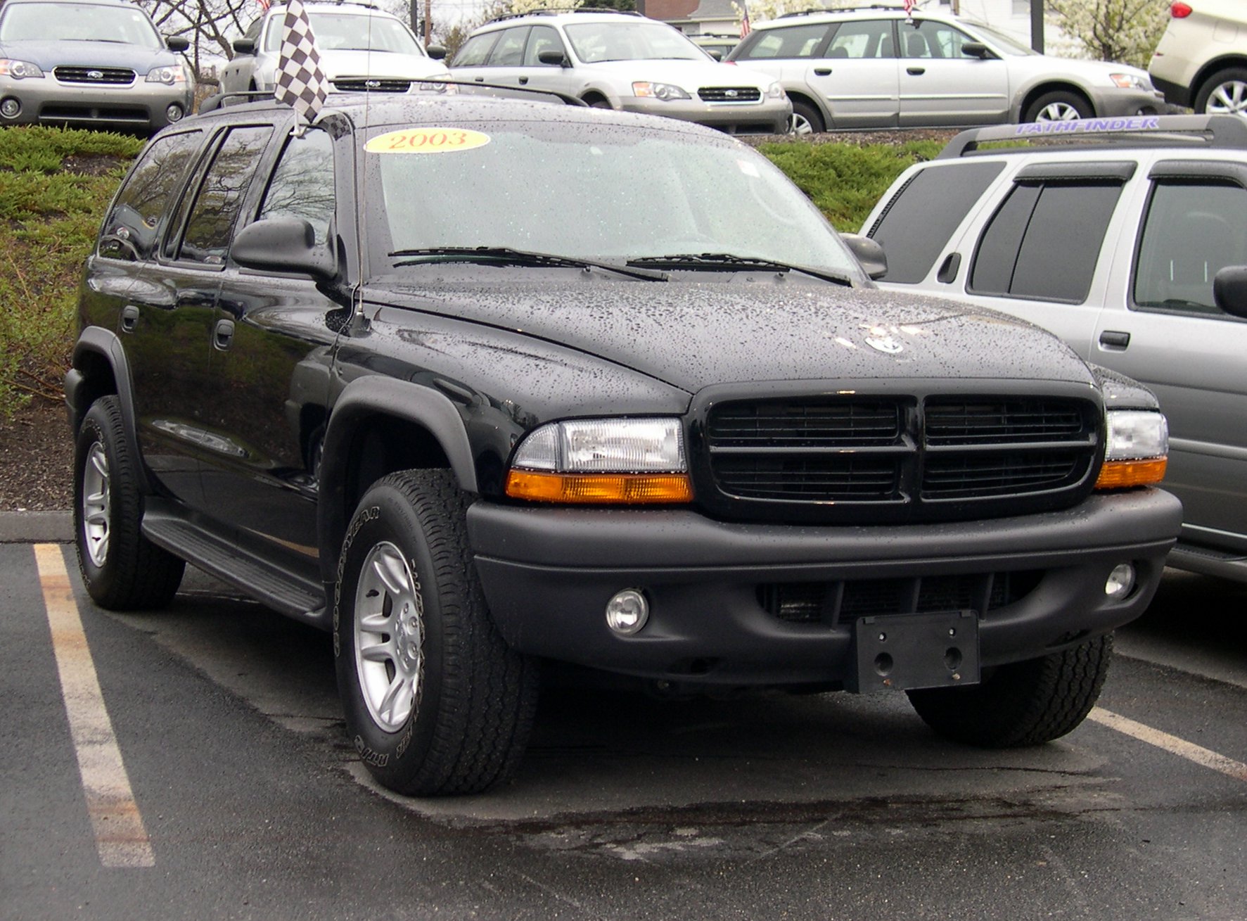 Dodge Durango Топ-10 Фирм по залогу авто - Dodge Durango. Автомобили Dodge Durango.