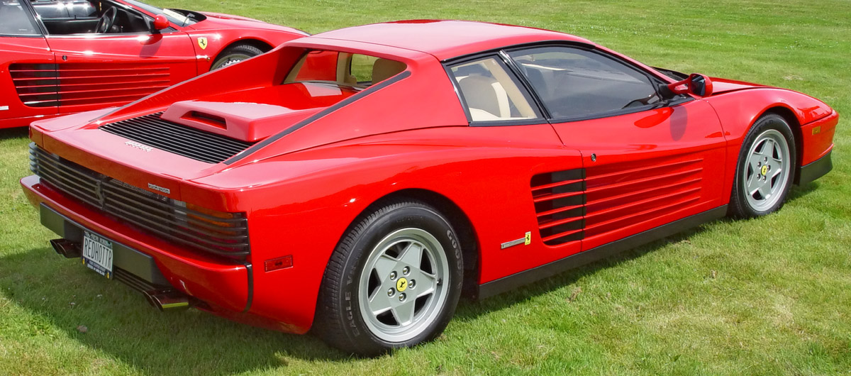 Ferrari Testarossa Топ-10 Фирм по залогу авто: Ferrari Testarossa.