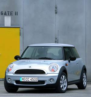 Mini One MINI One от 730 000 рублей - Mini One. Подбор нового автомобиля.