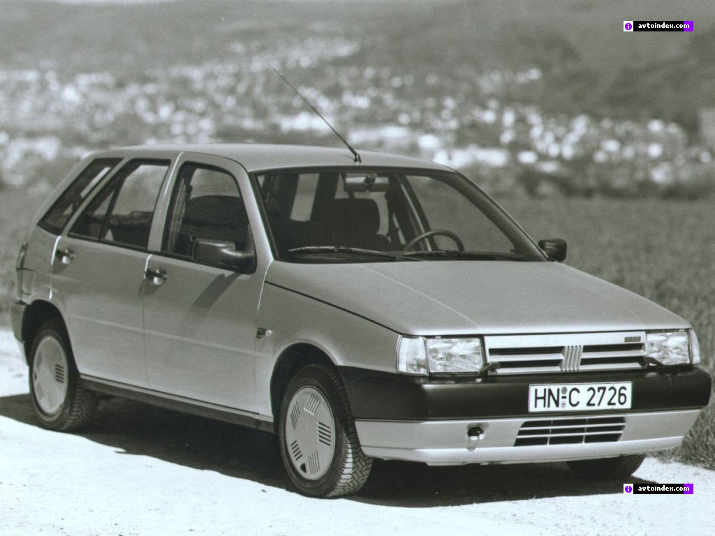 Fiat Tipo BMW X6: Fiat Tipo.