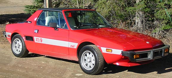 Fiat X1/9 BMW X6: Fiat X1/9.