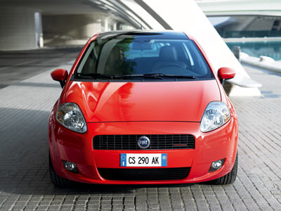 Fiat Grande Punto Компактное авто? Suzuki Swift - Fiat Grande Punto.