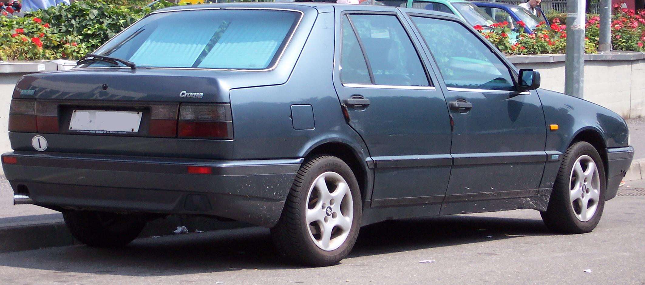 Fiat Croma Новый Ford Mondeo - Fiat Croma.