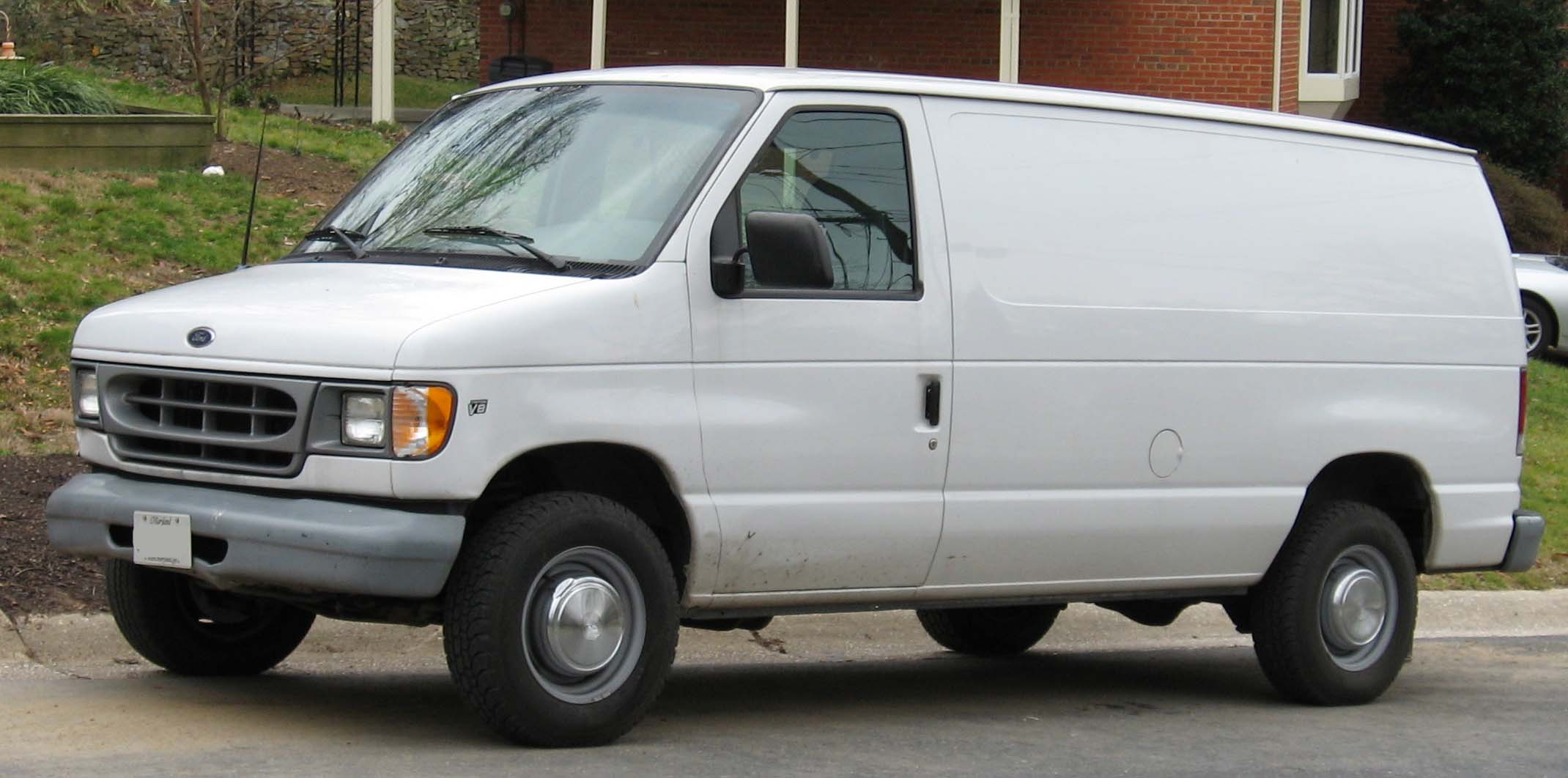 Ford Econoline Доска объявлений - AutoRepo: Ford Econoline. Ford шокирует рынок.