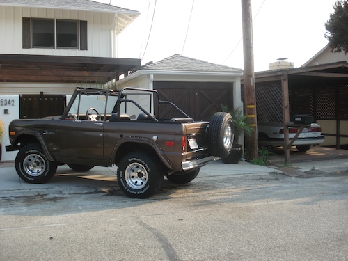 Ford Bronco Ford Bronco в Москве: Ford Bronco. Автомобили Ford.