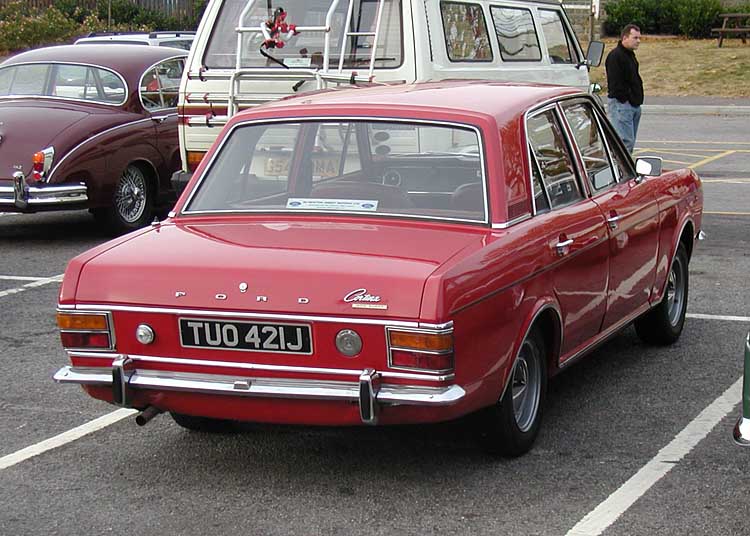 Ford Cortina Автомобили Ford - Ford Cortina.