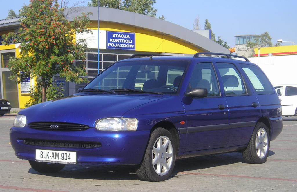 Ford Escort Хотите выгодно купить Ford: Ford Escort. Тест-драйв Ford Focus ST.