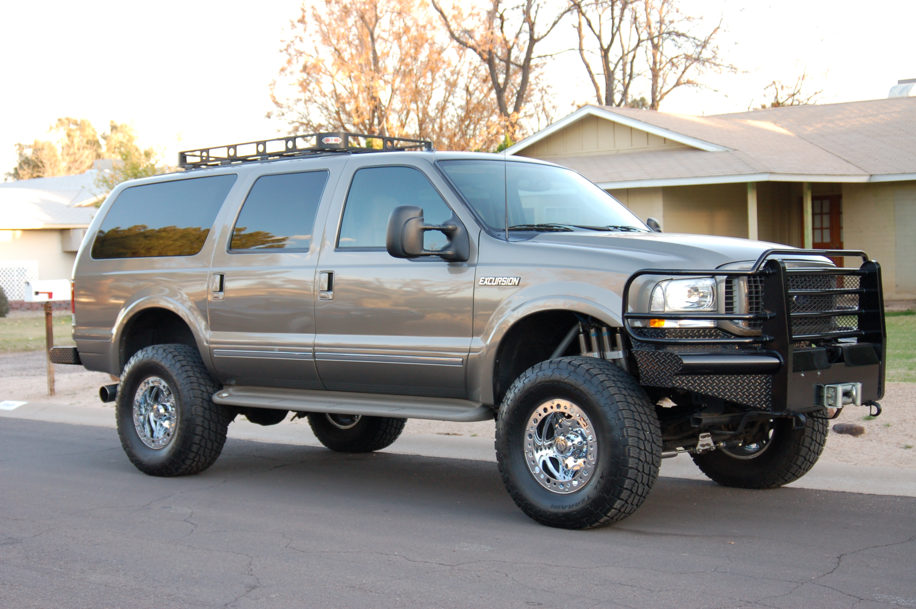 Ford Excursion Ford Цены, отзывы, фото: Ford Excursion. База данных по автомобилям FORD.