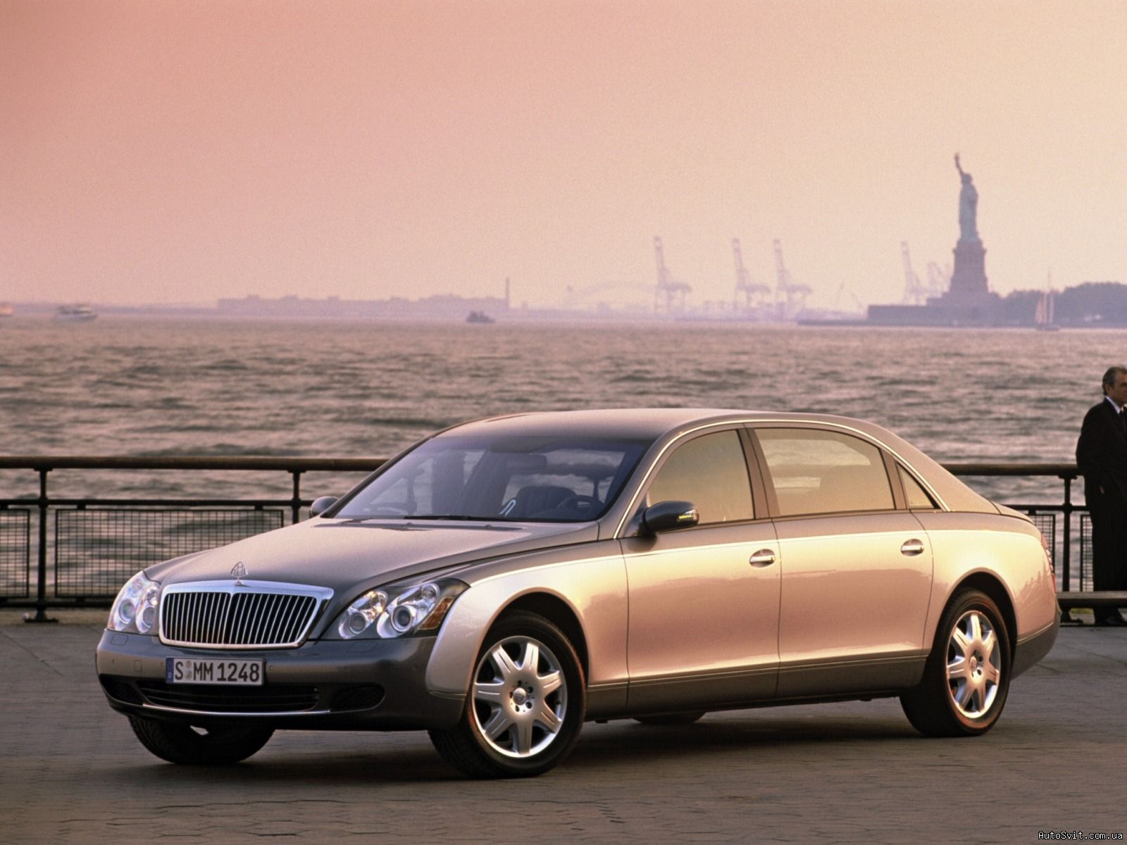 Maybach 62 Maybach 62 в Москве: Maybach 62.