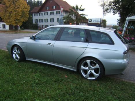 Alfa Romeo 156 Sportwagon Alfa Romeo Sportwagon: Alfa Romeo 156 Sportwagon. Alfa Romeo Книга руководство.