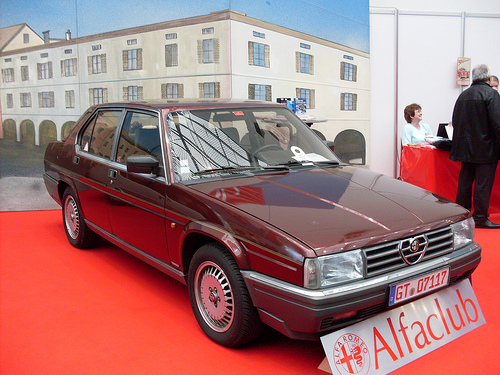 Alfa Romeo 90 Загрузи песни: Музыка Ovi - Alfa Romeo 90. Ищете Alfa Romeo 90?