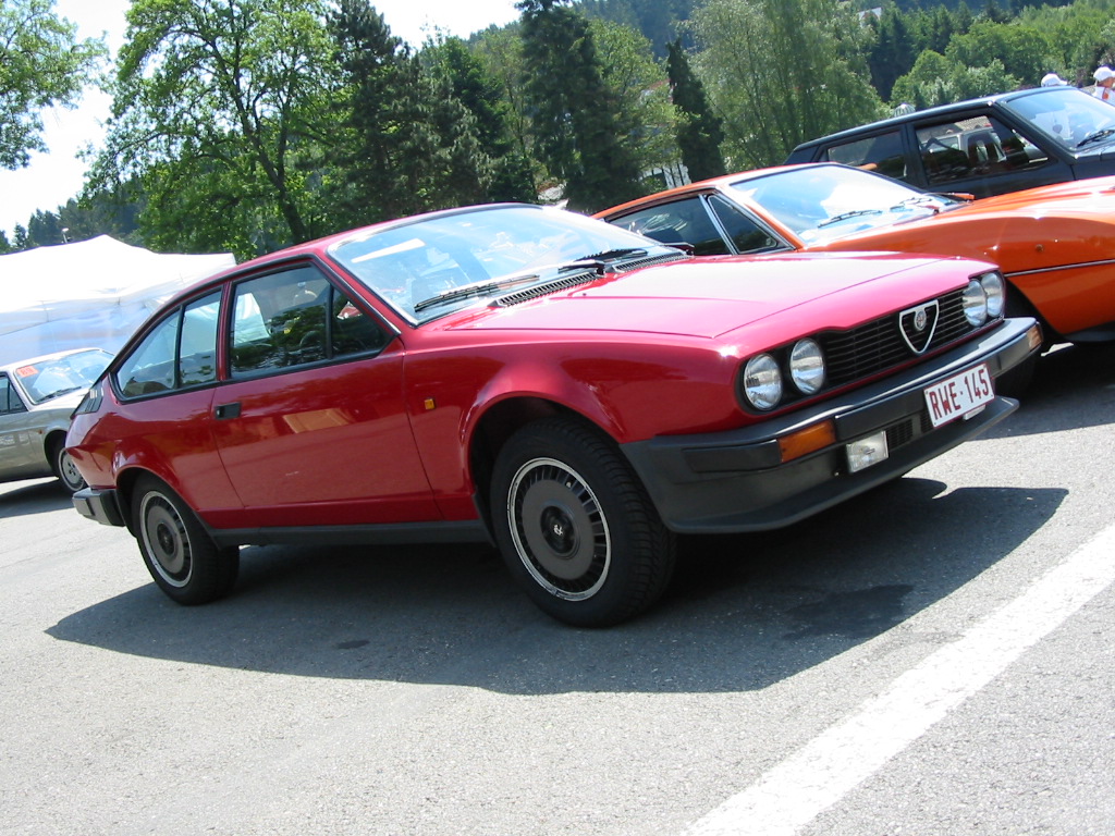 Alfa Romeo Alfetta Тест-драйв Alfa Romeo Brera - Alfa Romeo Alfetta. Alfa Romeo Книга руководство.