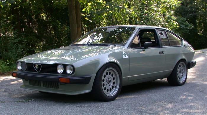 Alfa Romeo GTV6 Загрузи песни: Музыка Ovi: Alfa Romeo GTV6.