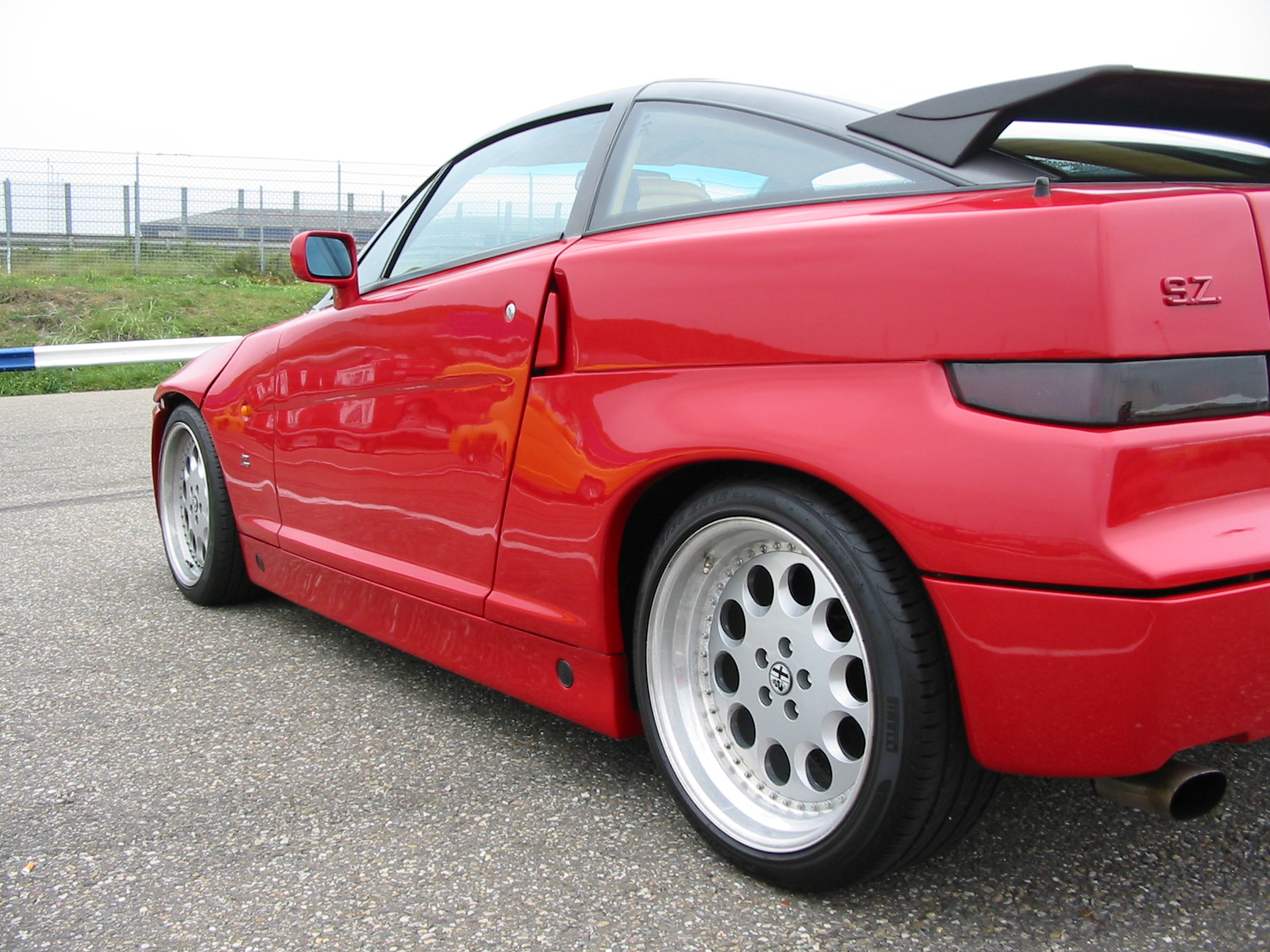 Alfa Romeo SZ Доска объявлений - AutoRepo - Alfa Romeo SZ. Загрузи песни: Музыка Ovi.