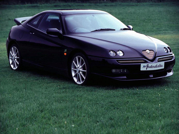 Alfa Romeo GTV Загрузи песни: Музыка Ovi - Alfa Romeo GTV.