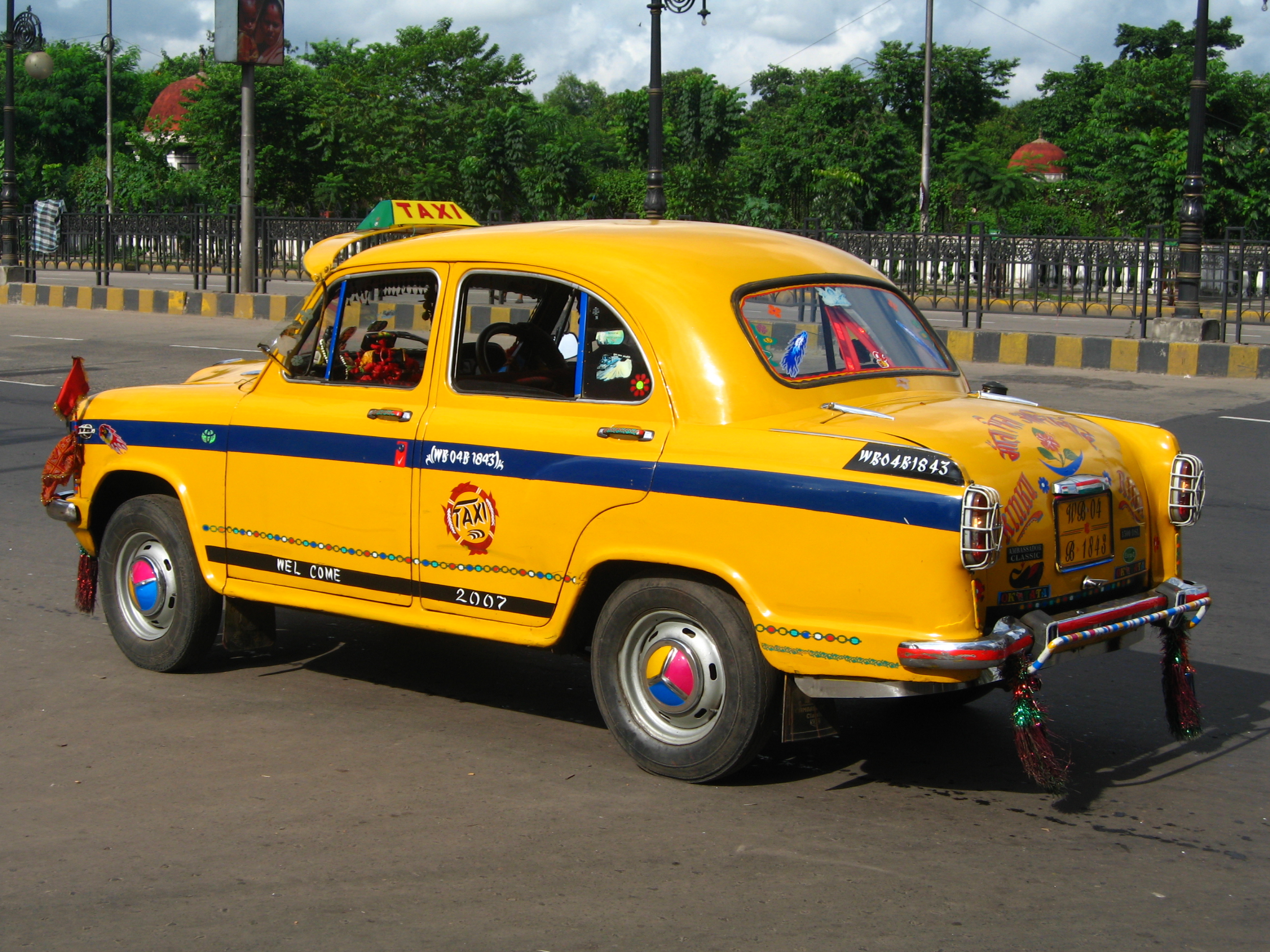 Hindustan Ambassador Топ-10 Фирм по залогу авто - Hindustan Ambassador. Hindustan Ambassador в Москве.