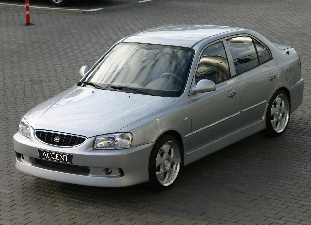 Hyundai Accent Автомобили Daewoo - Hyundai Accent.