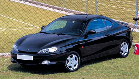 Hyundai Coupe Фотографии автомобилей: Hyundai Coupe. Узнай все о Hyundai Coupe.