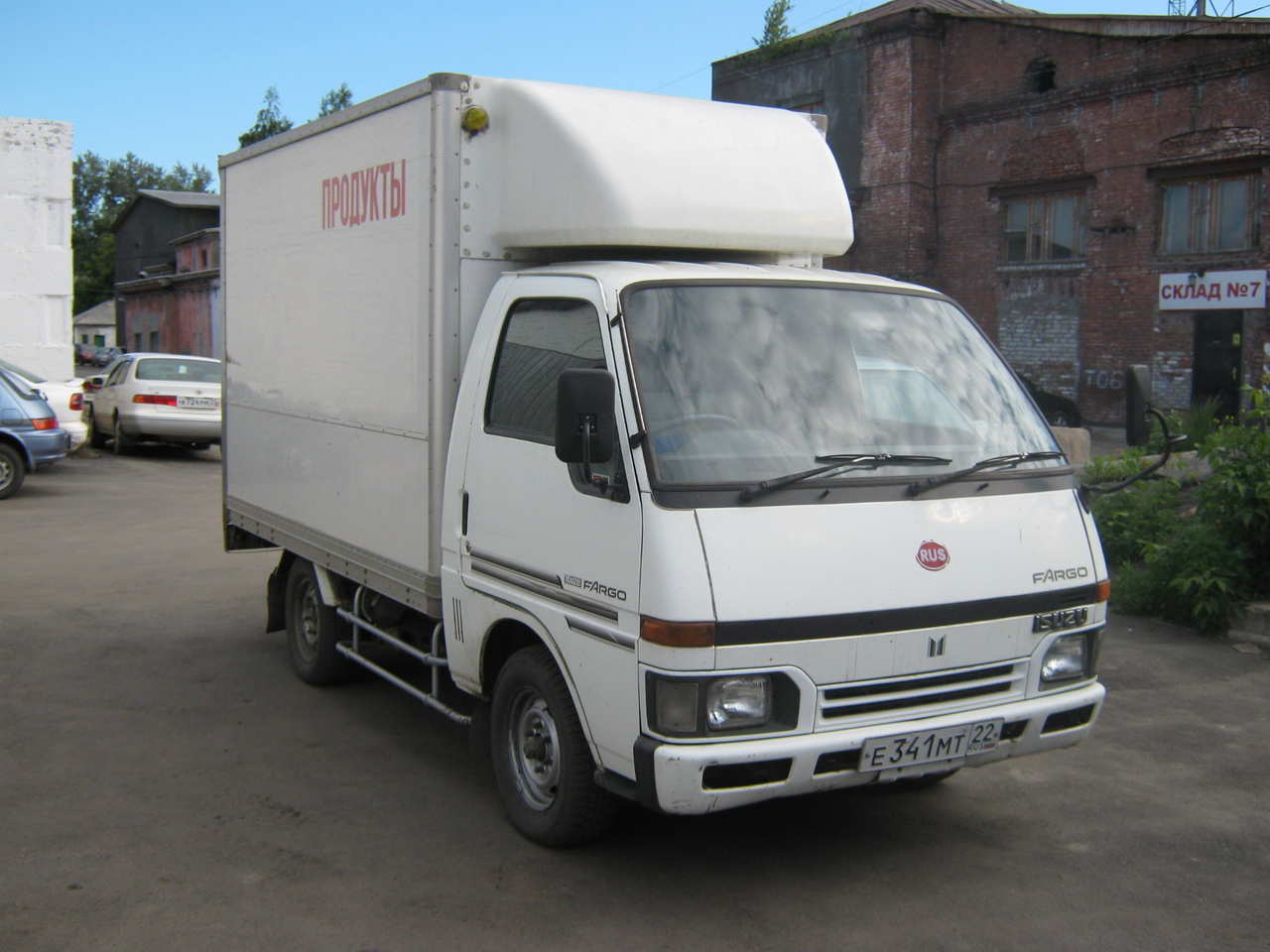 Isuzu Fargo Тест-драйв Seat Leon: Isuzu Fargo. Isuzu Fargo в Москве.