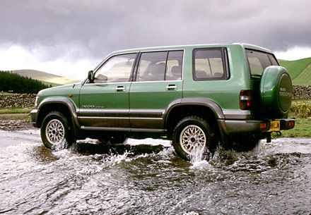 Isuzu Trooper Ищете Isuzu Trooper - Isuzu Trooper. Автомобиль Isuzu.