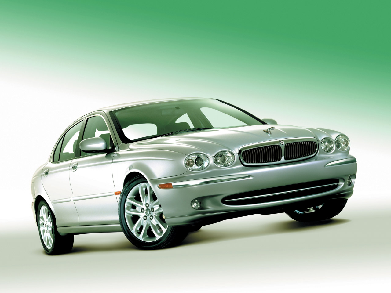 Jaguar X-type Все о Jaguar: Jaguar X-type. Новые и БУ Jaguar X-Type.