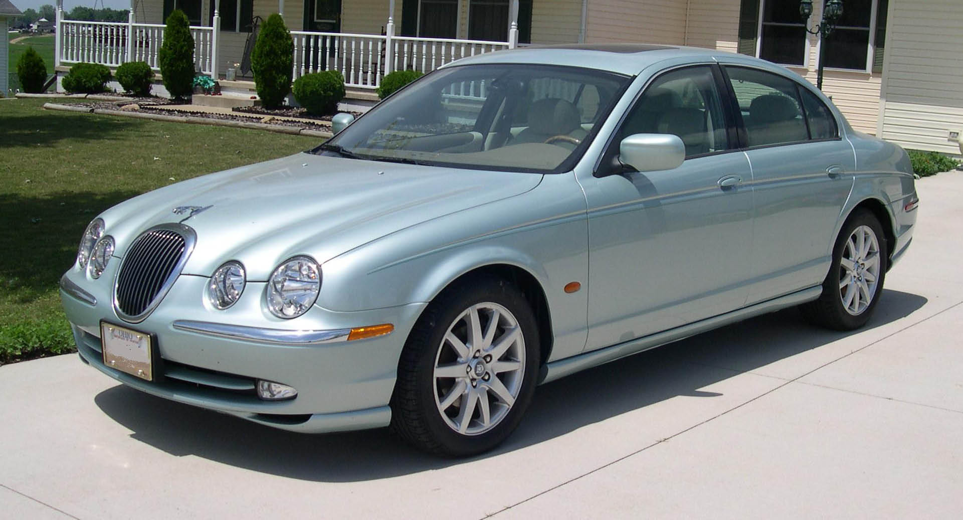 Jaguar S-type Рецепты коктейлей - Jaguar S-type. Автомобили Jaguar S-Type.