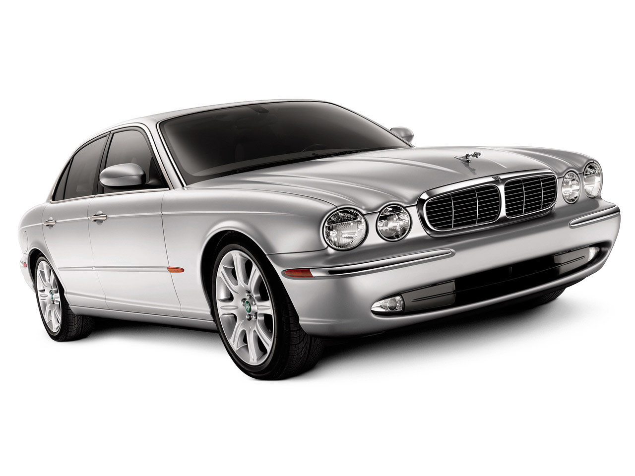 Jaguar XJ8 Все о Jaguar: Jaguar XJ8. Тест-драйв Jaguar XF.