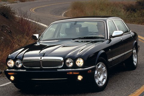 Jaguar XJ8 Тест-драйв Jaguar XF - Jaguar XJ8. JAGUAR - Есть всё.