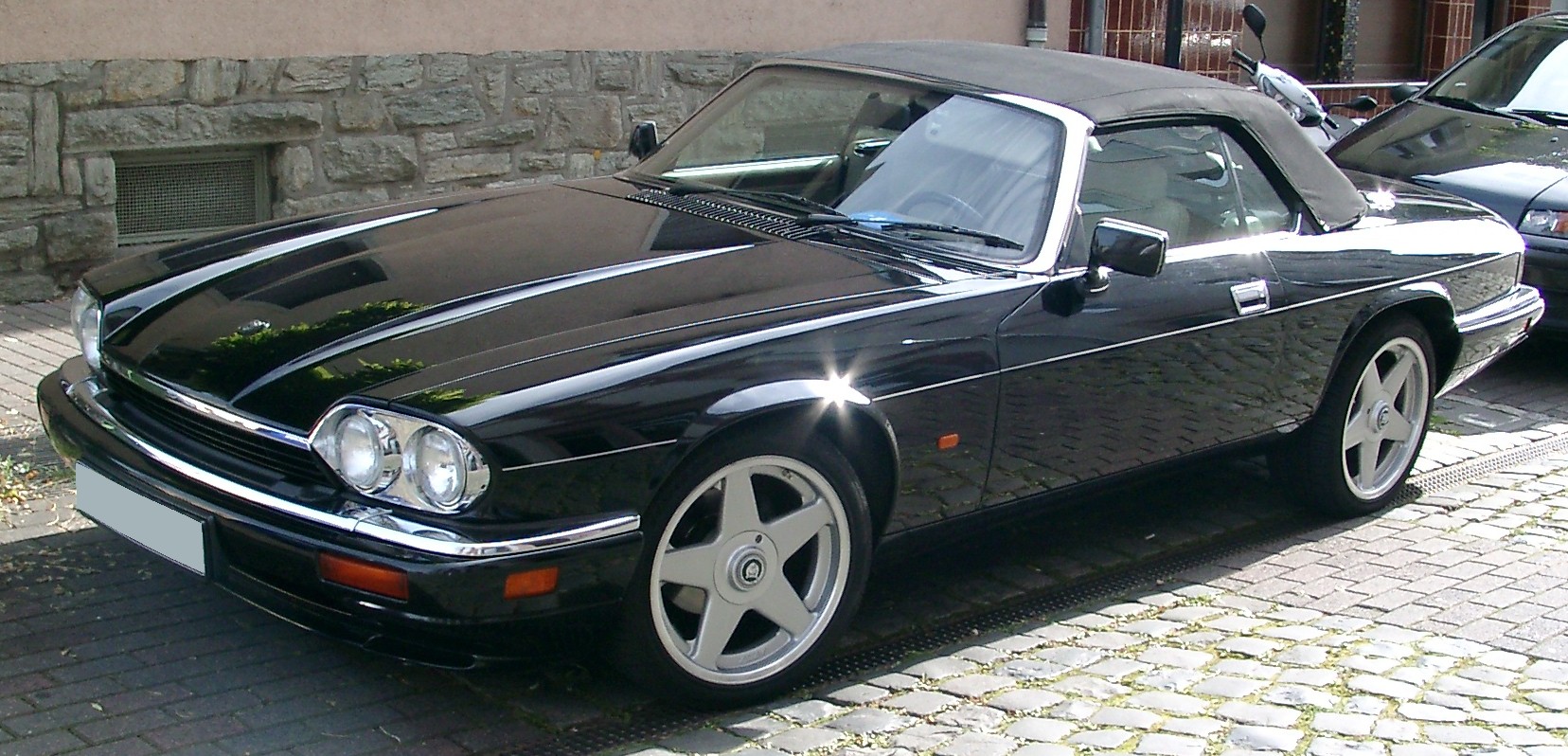 Jaguar XJ-S Доска объявлений - AutoRepo - Jaguar XJ-S. Jaguar XJ - выгода 500 000р.