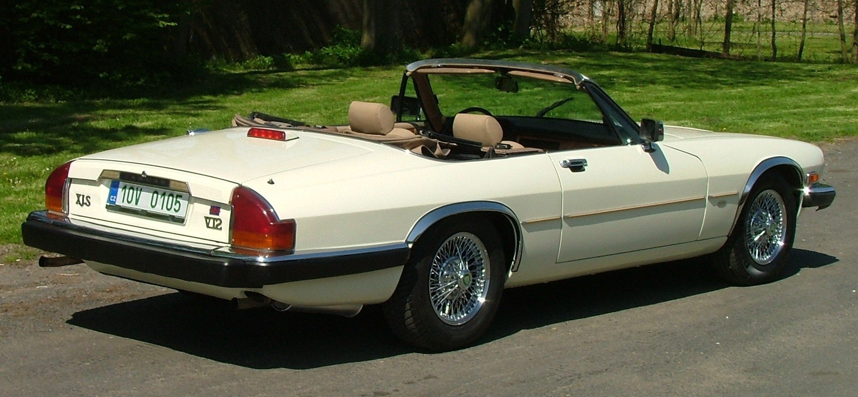 Jaguar XJS-C Автомобили Jaguar XJS: Jaguar XJS-C.