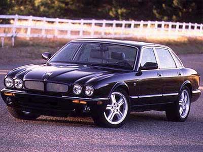 Jaguar XJR Автомобили Jaguar XJR: Jaguar XJR. Тест-драйв Jaguar XF.