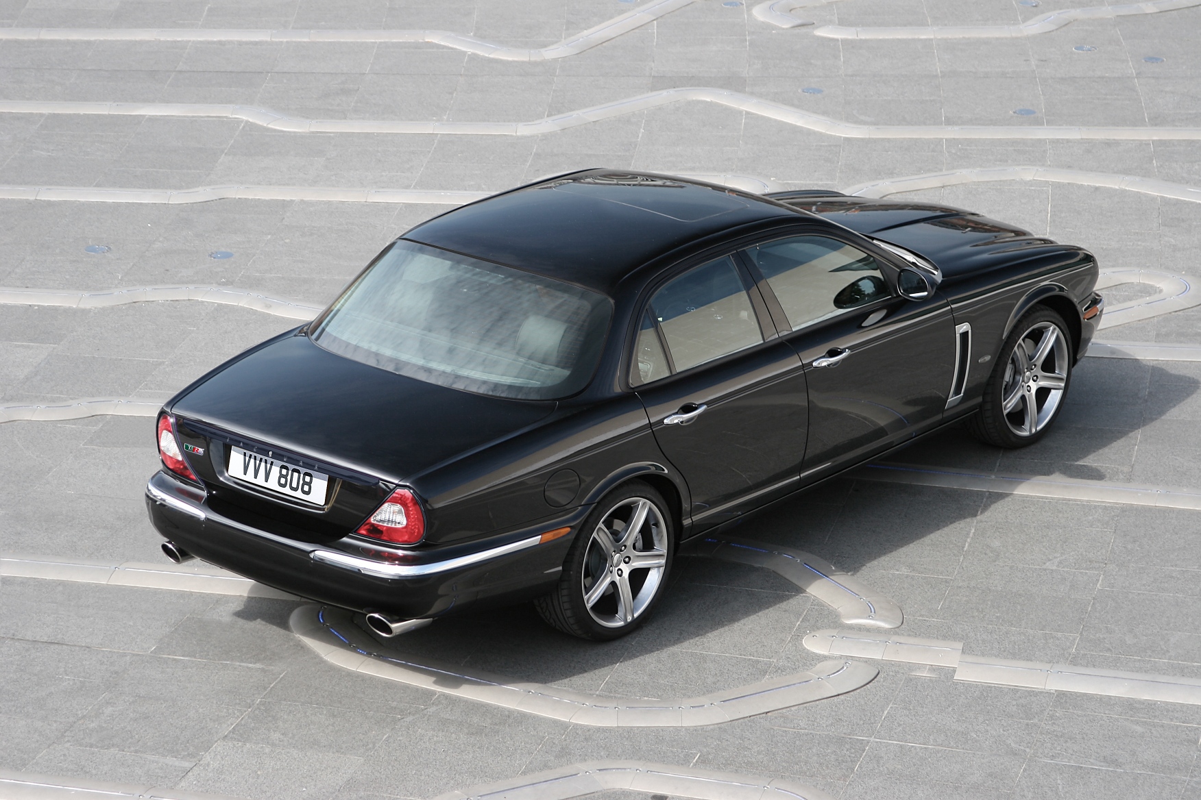 Jaguar XJR Доска объявлений - WinWins: Jaguar XJR.