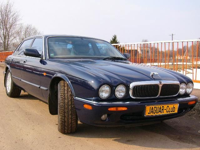 Jaguar Sovereign Sovereign. Скидки - Jaguar Sovereign. Jaguar XF - выгода 200 000 руб.