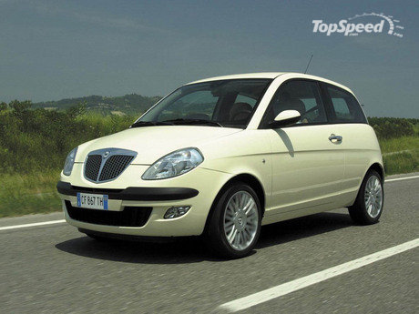 Lancia Ypsilon Тест-драйв Alfa Romeo MiTo - Lancia Ypsilon. Доска объявлений - AutoRepo.