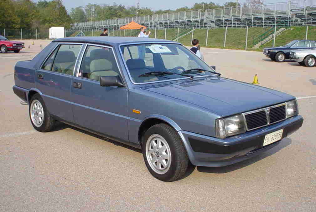 Lancia Prisma Ищете Lancia Prisma - Lancia Prisma.