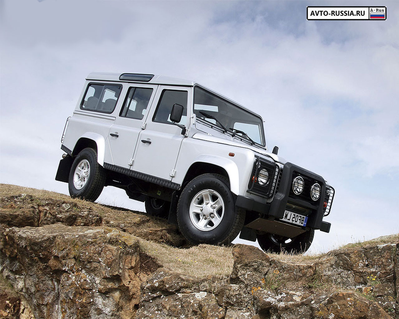 Land Rover Defender Все о Land Rover Defender: Land Rover Defender. Лучшие производители.