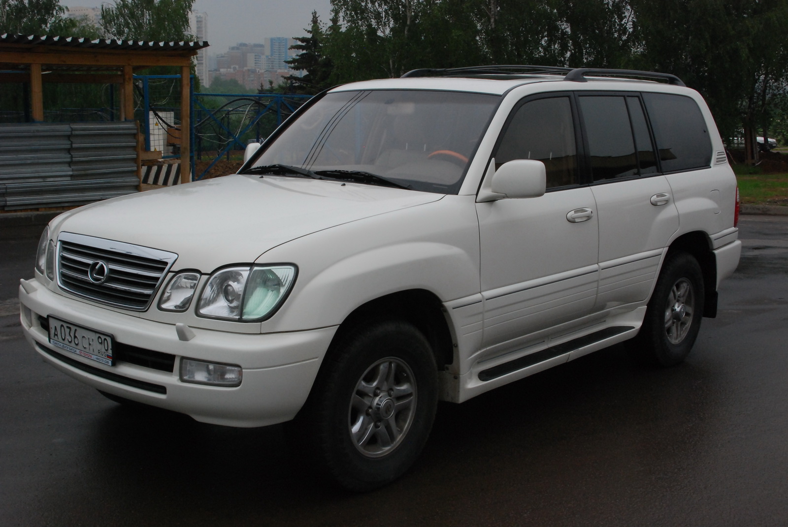 Lexus LX 470 Водишь Lexus? Конкурс для тебя - Lexus LX 470.