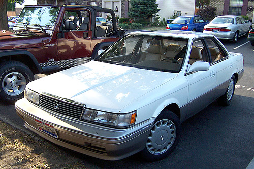 Lexus ES 250 Автомобили Lexus: Lexus ES 250. Тест-драйв Toyota RAV4 2,4.