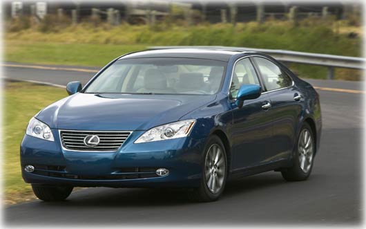 Lexus ES 250 Тест-драйв Toyota RAV4 2,4 - Lexus ES 250.